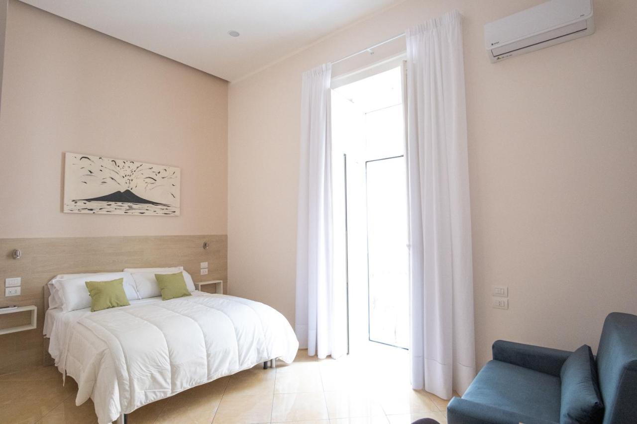 Leone Suites Toledo Naples Exterior photo