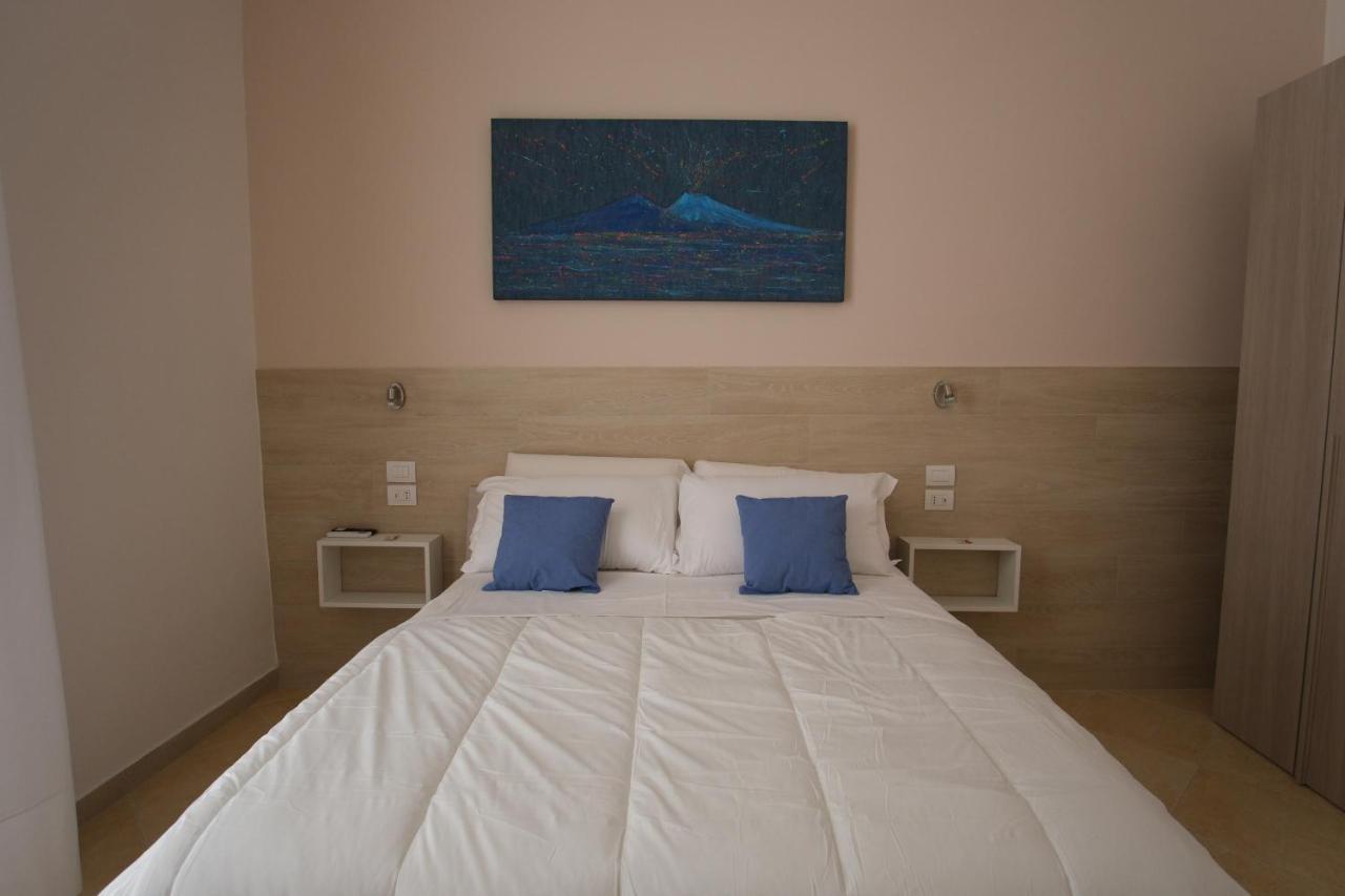 Leone Suites Toledo Naples Exterior photo