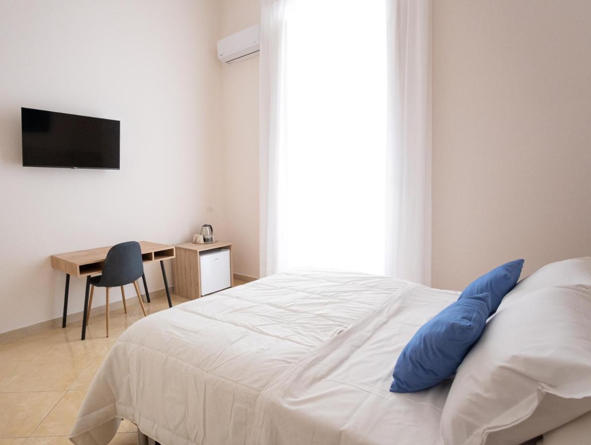 Leone Suites Toledo Naples Exterior photo
