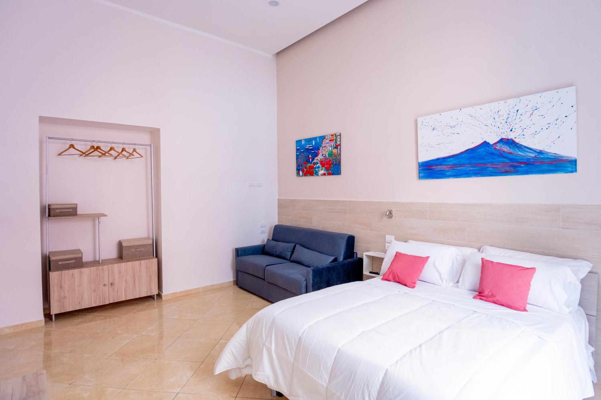 Leone Suites Toledo Naples Exterior photo